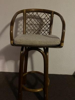 4 BAMBOO SWIVEL BAR STOOLS