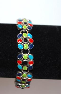 9 Clusters Each with 9 Multicolor Stones Bracelet with Magnetic Clasp 7½