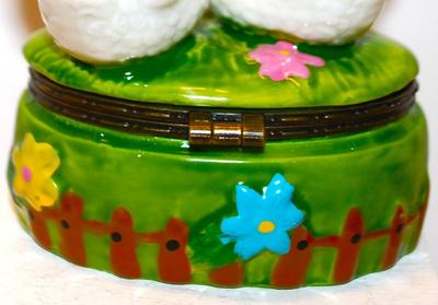Beautiful "Swans On a Pond" Oval Hinged Trinket Box 3" H x 3" L.