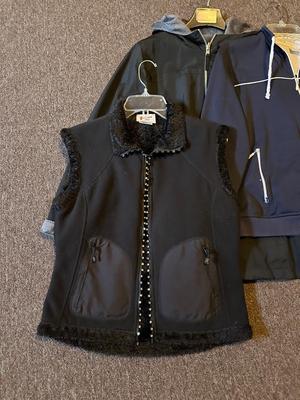 WOMENS VESTS AND JACKETS