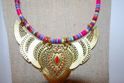 Gorgeous Colorful Tribal Style Necklace Size: 12