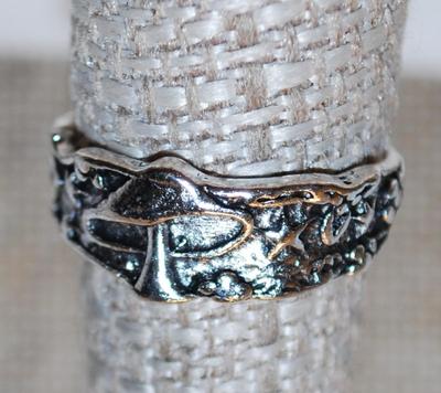 Size 8½ All Silver Tone "Mushroom" Ring (2.9g)