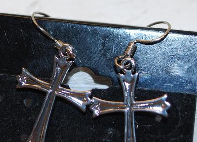 Pair of Silver Tone Cross Earrings 1" x ¾"