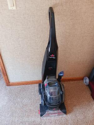 LIKE NEW BISSELL LIFT-OFF DEEP PET CARPET CLEANER WITH UPHOLSTERY ATTACHMENT