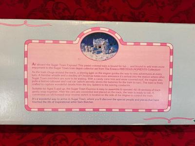 PRECIOUS MOMENTS - THE SUGAR TOWN EXPRESS - HOLIDAY TRAIN SET