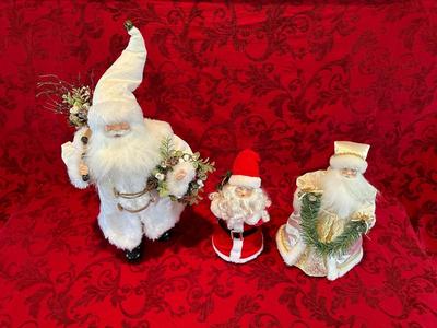 SANTA FIGURINE AND 2 SANTA TREE TOPPERS