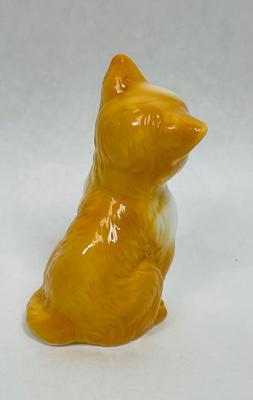 Cats of Character SITTING PRETTY Danbury Mint cat figurine