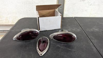 Vintaqe Inc. Reproduction 1942-48 Passenger Car Deluxe Tail Lamp
