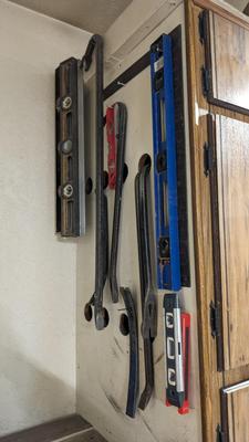 Levels and Crowbars