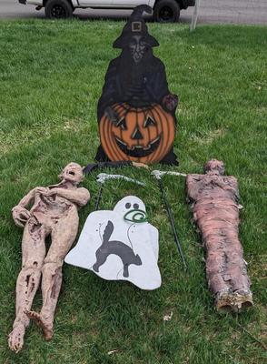 Oversized Halloween Decorations