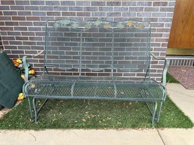 METAL PATIO GLIDER