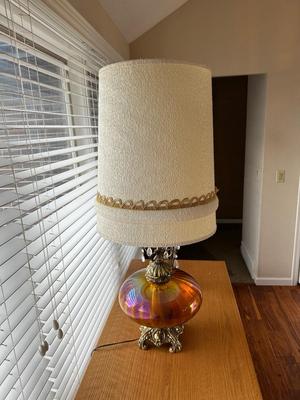 AMBER GLASS LAMP AND CRACKLE GLASS CANDLE HOLDERS