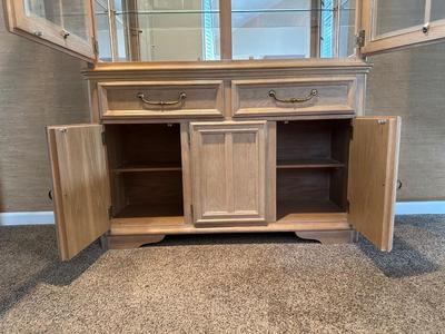 STANLEY FURNITURE LIGHTED CHINA CABINET