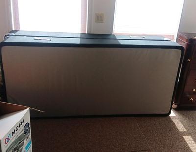 2 LIKE NEW TWIN BOX SPRING MATTRESSES