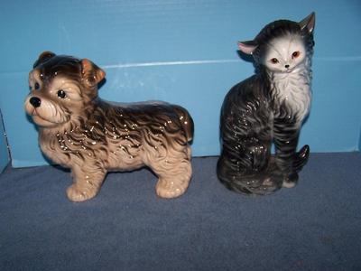 LOT 54 GREAT COLLECTABLE CAT & DOG CERAMIC FIGURINES