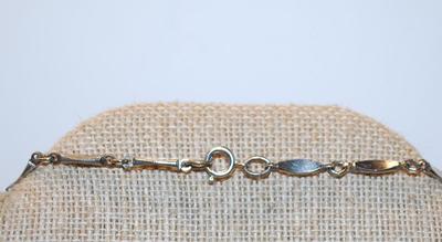 Nice Silver Tone Chain (28