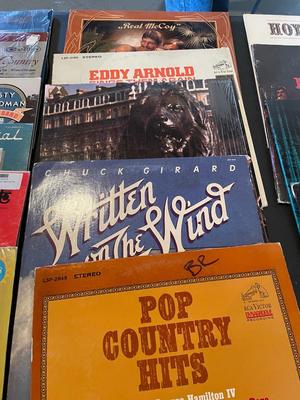 WIDE VARIETY OF MUSIC ON VINYL RECORDS