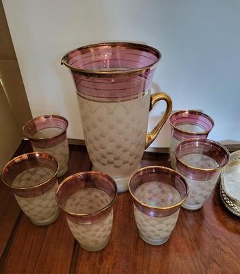 GORGEOUS PITCHER & GLASS SET PLUS A SILVER PLATED TRAY