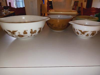 PYREX AMERICANA OVENWARE AND FOOD STORAGE CONTAINERS