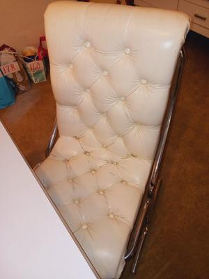 RETRO WHITE FORMICA & CHROME DINING TABLE W/1 LEAF & 2 TUFTED CHAIRS