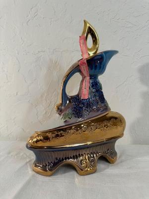 FULL 1977 GOLDEN JUBILEE SEALED JIM BEAM DECANTER