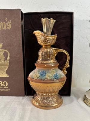 1976 GOLD BEAM DECANTER AND BEAM BLUE JAY