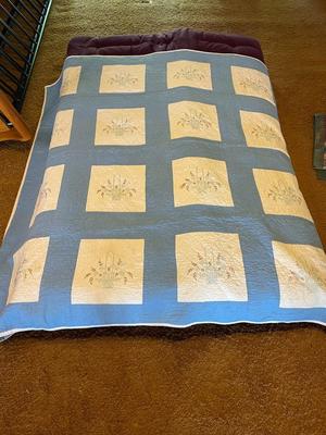 Vintage Quilt - Embroidery Blue and White