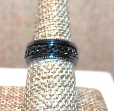 Size 8 All Black Acrylic Styled Eternity Ring (5.0g)