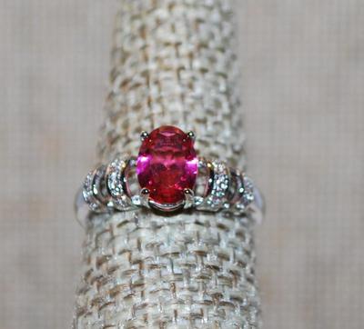Size 6 Red/Pink Oval 4 Prong Stone Ring with Side Accents on a .925 Silver Band (2.1g)