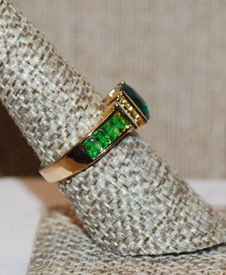 Size 7½ Beautiful Green Radiant Cut Center Stone Ring with Green & Clear Side Stones on a Marked .925 Gold Coated Sterling Silver...