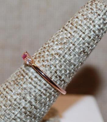 Size 7 Red Rectangle Stone Ring with Accent Stones on a Rose Gold Band (1.0g)