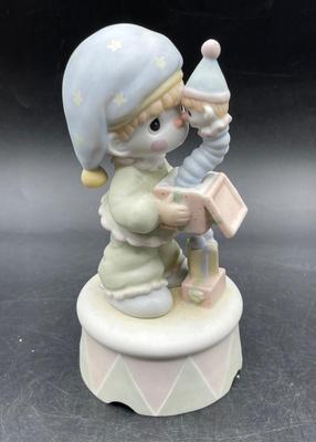 Precious Moments Music Box Musical Figurine 15504 