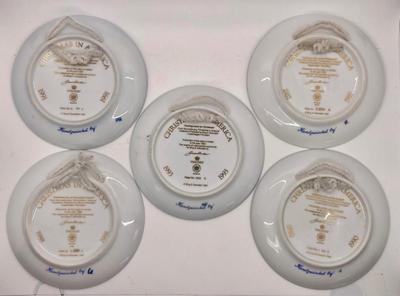 5 Collector Plates - Christmas in America