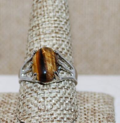 Size 10 Oval Tiger Eye Ring with Triple Lines Sides on a Silver Tone Band (4.0g)