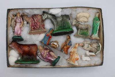 Vintage Nativity Figures (See Description)