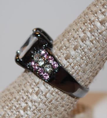 Size 9 Large Emerald Cut Stone with 22 Pink & Clear Accent Stone on a Black Tone Band (6.4g)