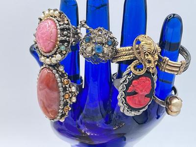 LOT 52: Vintage Compact, Awesome Vintage Rings, Pins, Chains and More!