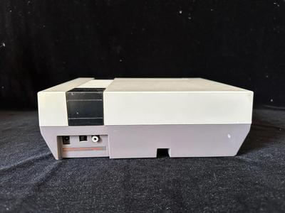 NINTENDO ENTERTAINMENT SYSTEM NES-001