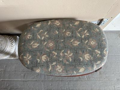 RESIN LIKE PILLAR AND AN UPHOLSTERED TOP STOOL