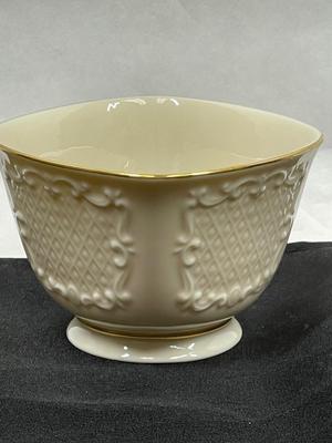 Vintage Lenox CANTERBURY Square Bowl Pedestal Ivory & Gold
