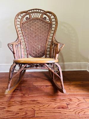 Antique Heywood Bros-Wakefield Rattan & Wicker Rocking Chair Read Measurements