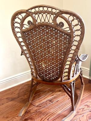Antique Heywood Bros-Wakefield Rattan & Wicker Rocking Chair Read Measurements
