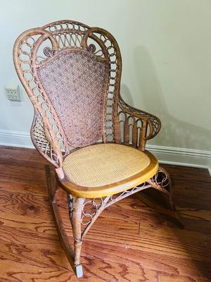 Antique Heywood Bros-Wakefield Rattan & Wicker Rocking Chair Read Measurements