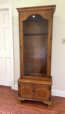 Solid Wood Lockable Gun Cabinet