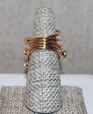 Size 6-7 All Red Acrylic Party Style Ring with 12 Assorted Size Baubles on an Expansive Gold Tone Band (8.8g)