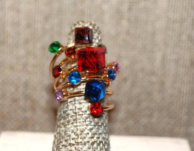 Size 6-7 Multicolor Acrylic Party Style Ring with 12 Assorted Size Baubles on an Expansive Gold Tone Band (8.8g)