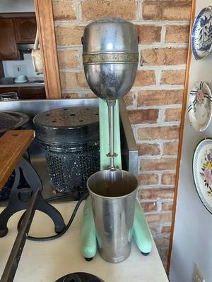 Lot of Vintage Kitchen Items