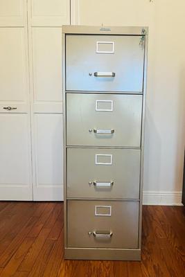 GINNCO Filing Cabinet ~Read Details