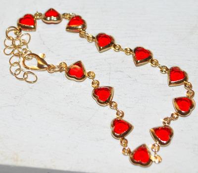 12 Red Hearts Bracelet with Gold Tone Surrounds & Chain 7" Circumference