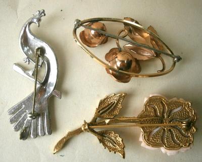 3 Vintage Costume Jewelry Pins